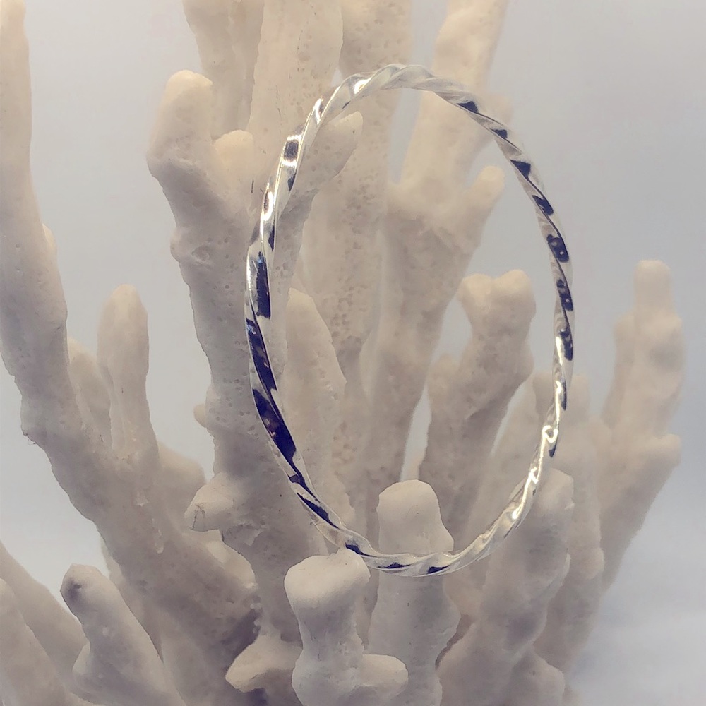 Silpada Sterling Silver Twisted Bracelet